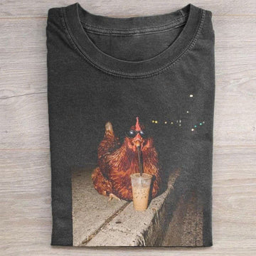 CHICKEN DRINKING ICED COFFEE GRAPHIC TEE TH-0050