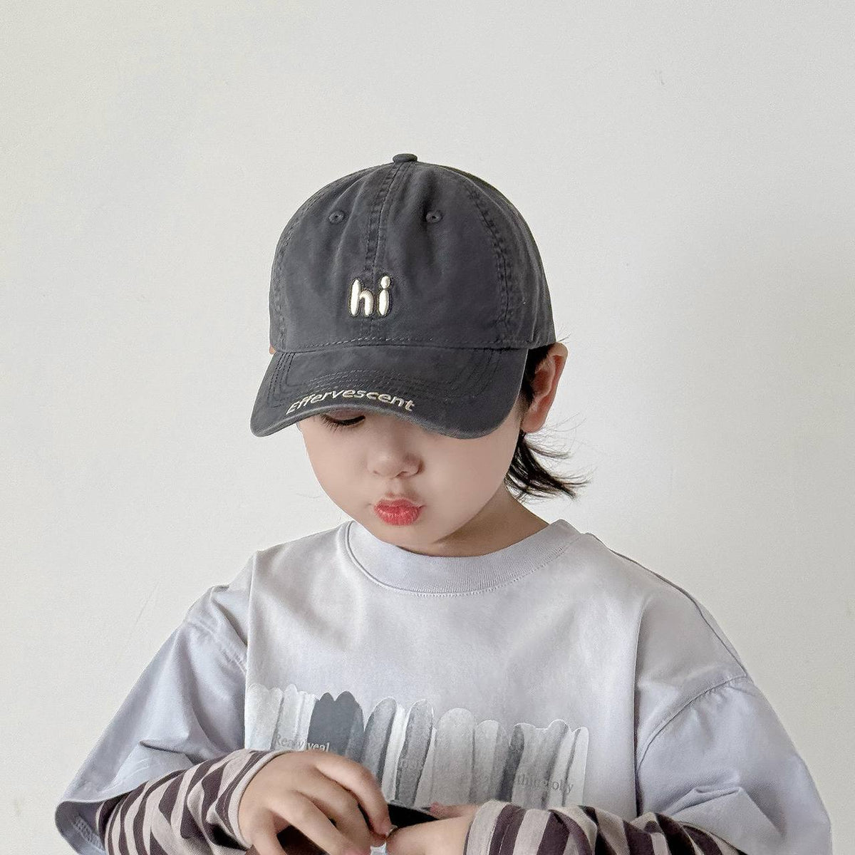 Kids "Hi" Embroidered Baseball Cap – Adjustable Cotton Sun Hat for Boys & Girls