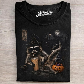 WITCH RACCOON HALLOWEEN TEE, FUNNY RACCOON DRINKING COFFEE TEE BN-00185