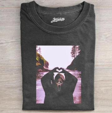 VINTAGE GHOSTFACE SCREAM HALLOWEEN SHIRT, HEART HANDS SCREAM SHIRT, SPOOKY SEASON BT-00174