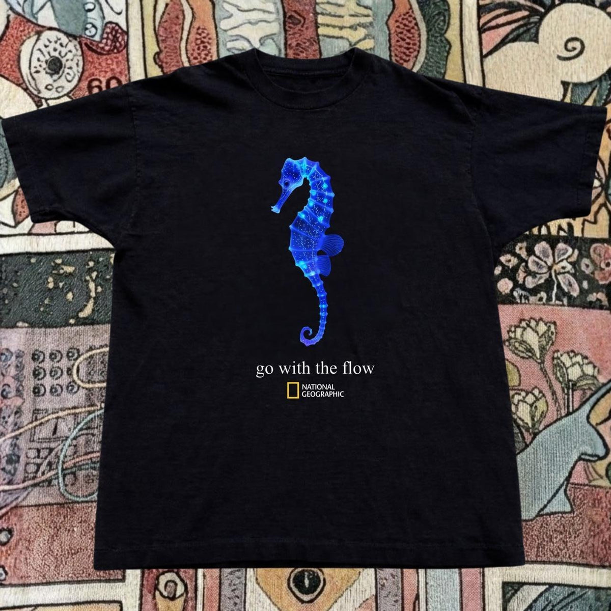 BLACK SSH T-SHIRT GO WITH THE FLOW SEAHORSE BT-00199