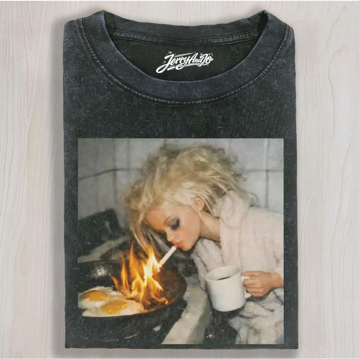 DOLL GIRL SMOKING MEME SHIRT NN-0200